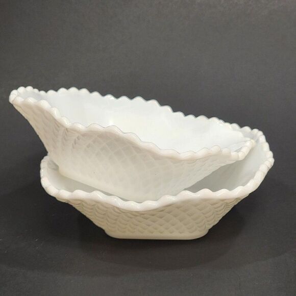 2 Vintage 6" Sq. Hazel Atlas Ruffled Edge Milk Glass Candy Dish Diamond Point - Picture 10 of 10